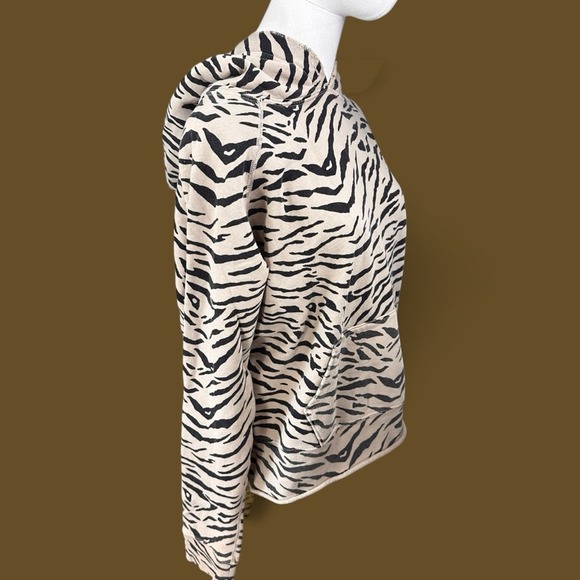 Nili Lotan NWOT Size Small Brushed Zebra Print Hoodie - Picture 6 of 15